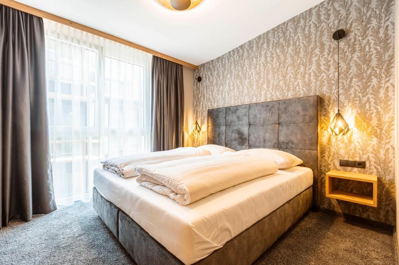 Zillertal Suites Fuegen By Alps Resorts Exterior photo