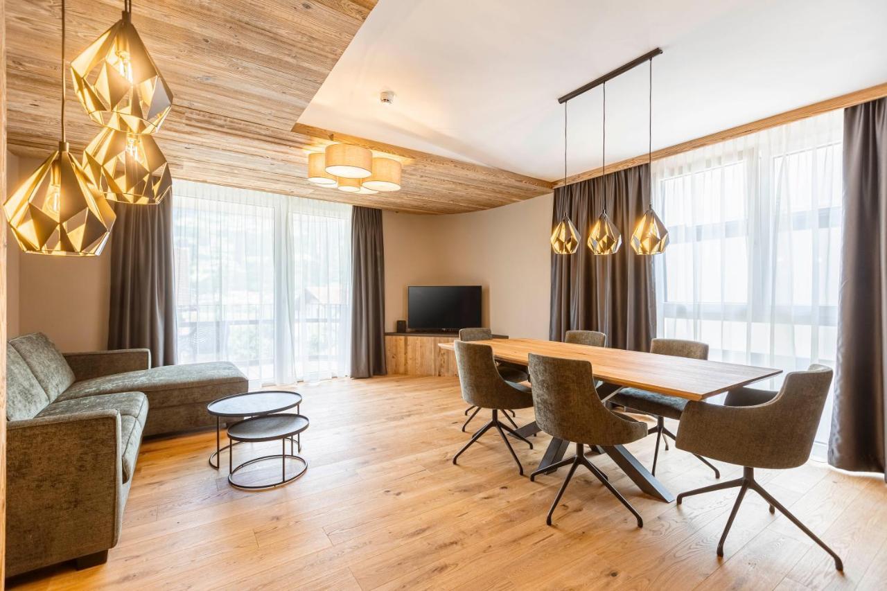 Zillertal Suites Fuegen By Alps Resorts Exterior photo