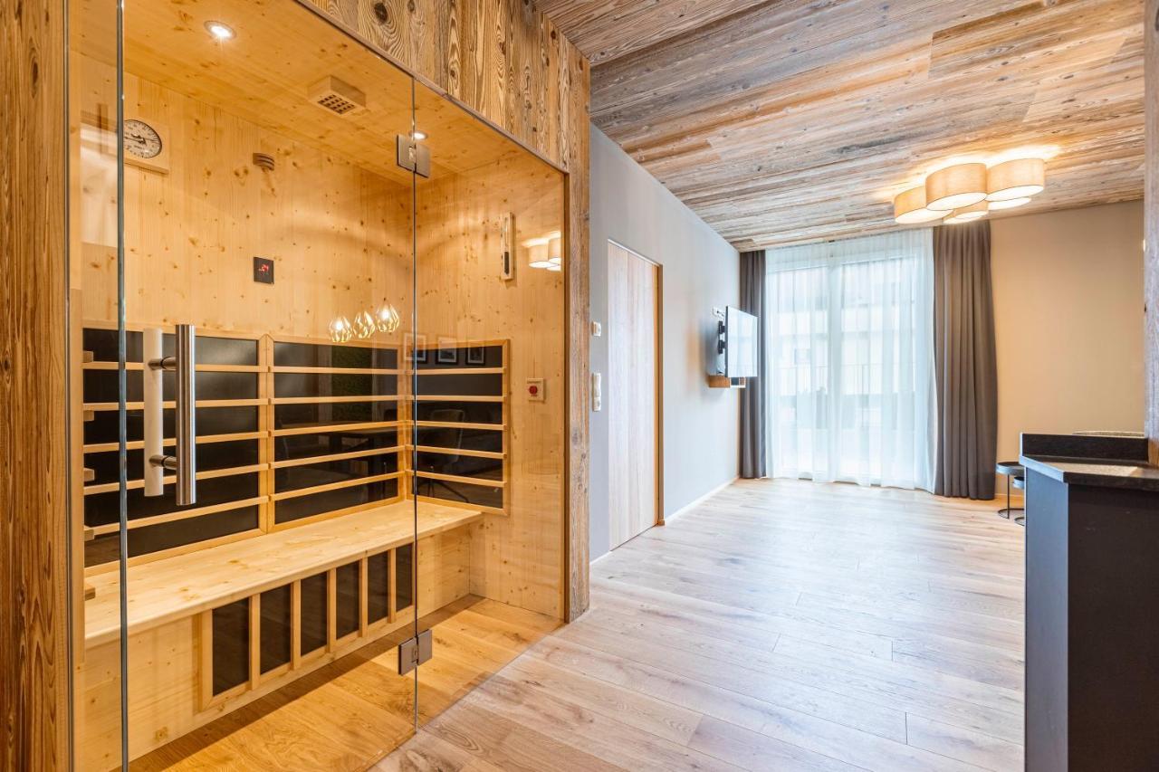 Zillertal Suites Fuegen By Alps Resorts Exterior photo
